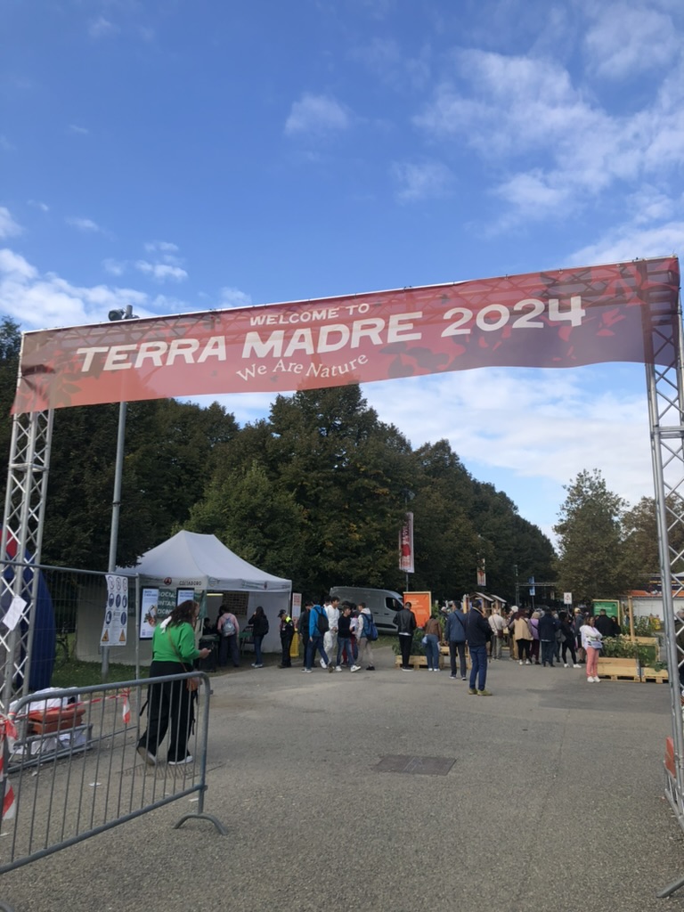 traducción e interpretación simultánea para eventos físicos