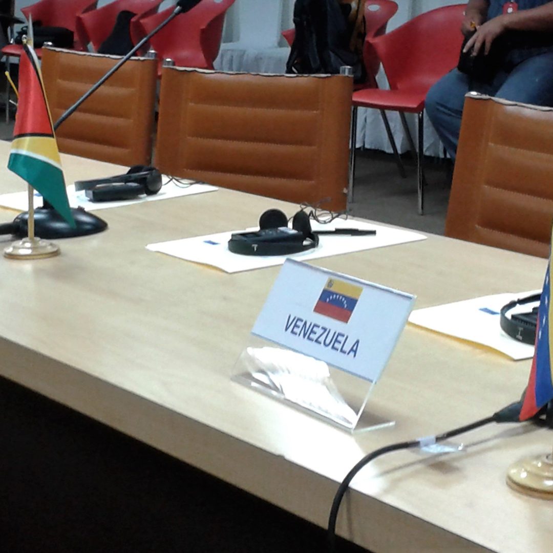 Servicio de interpretación para eventos de protocolo y diplomacia II